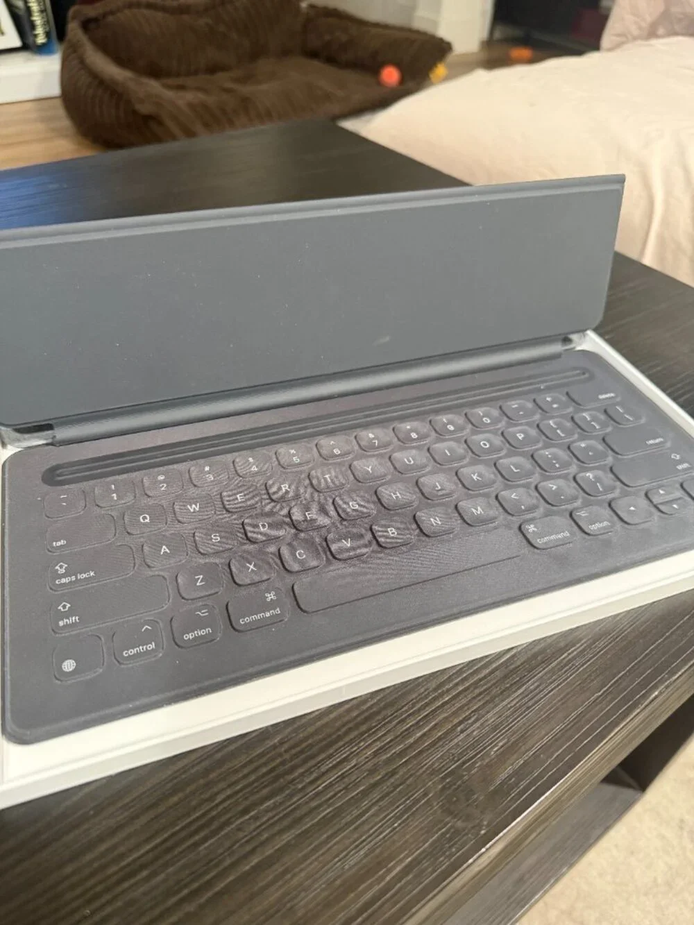 Apple Smart Keyboard for the 12.9-inch iPad Pro (1st or 2nd generation).